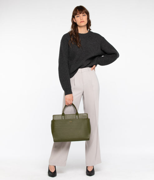 variant:: leaf -- gloria dwell leaf