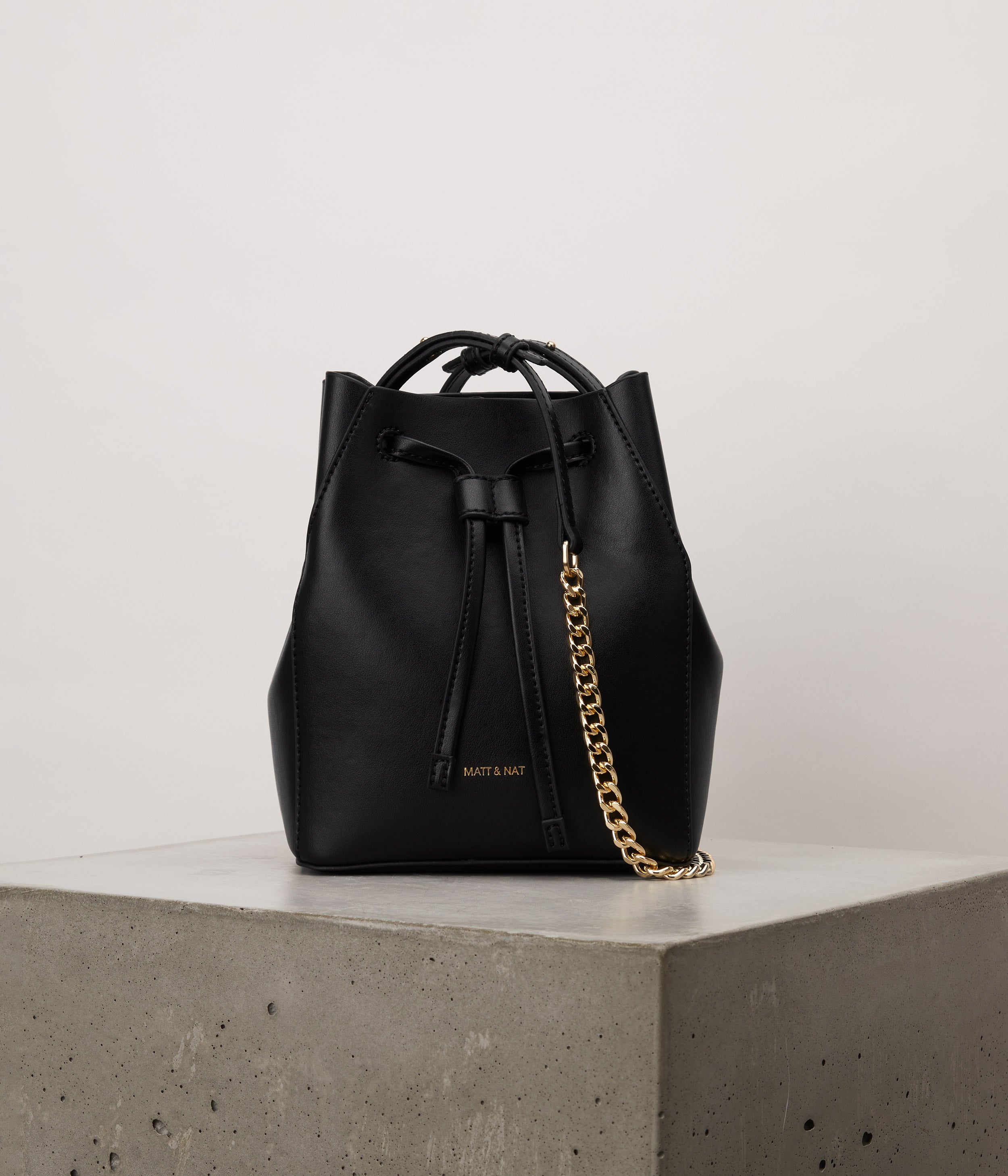 FW22-Studio901-grace-black-1.