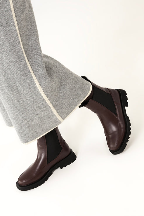 ESTER Women's Vegan Chelsea Boots | Color: Black - variant::black