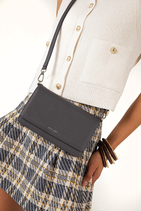BEE Vegan Crossbody Bag - Grain | Color: Coal- variant::coal