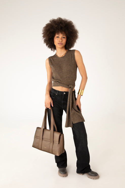 MOLLY Vegan Tote Bag – Grain | Color: Black - variant::black