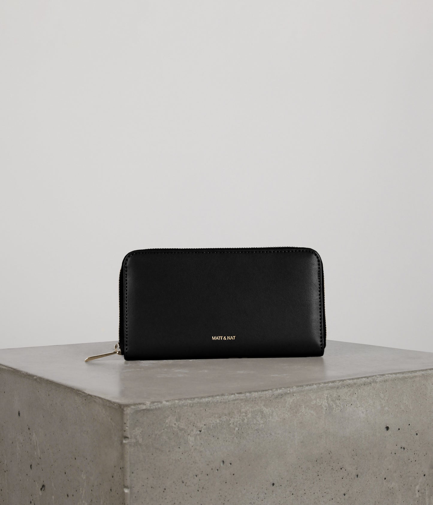 LEICI Vegan Wallet - UPPEAL™ | Color: Black - variant::black