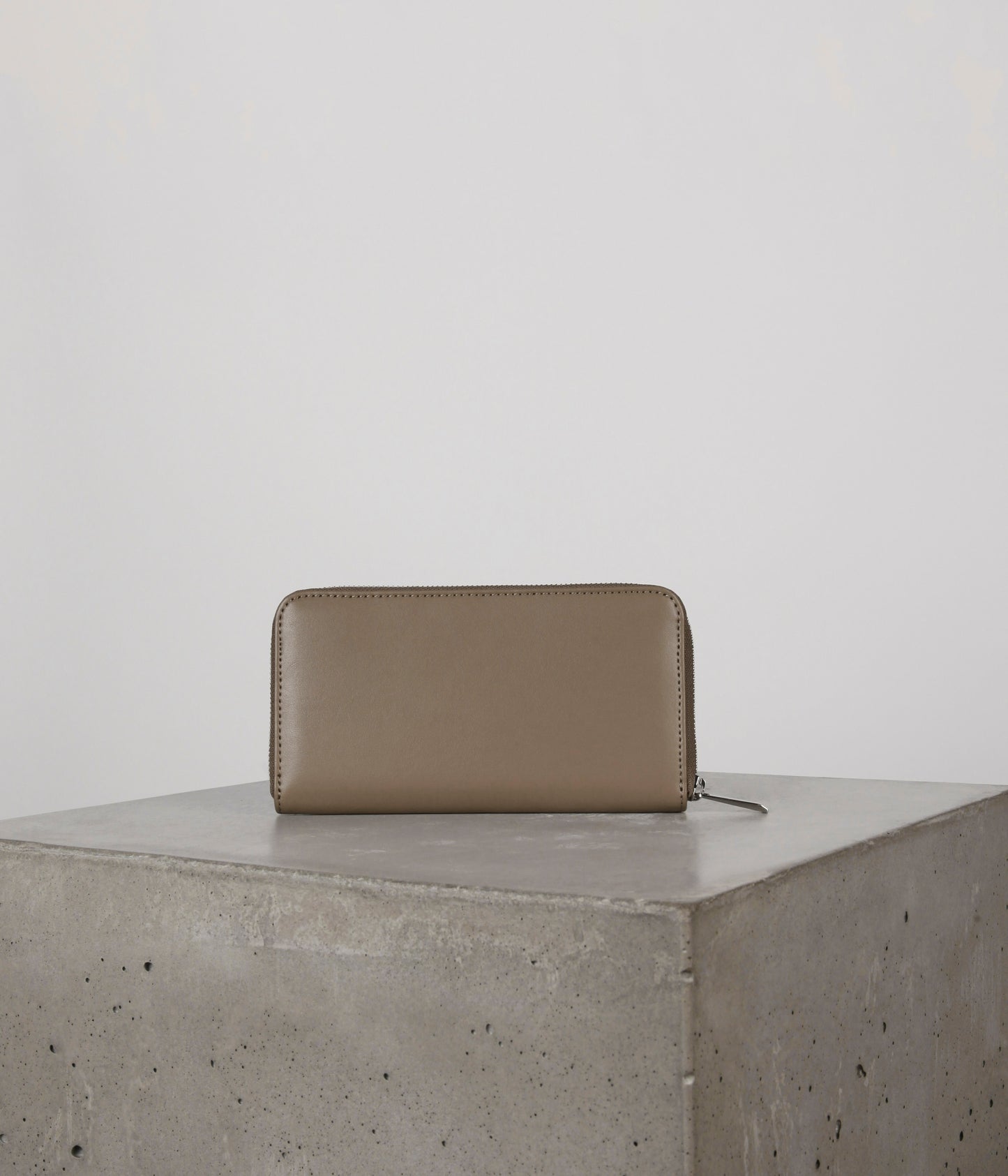 LEICI Vegan Wallet - UPPEAL™ | Color: Cappuccino - variant::cappuccino