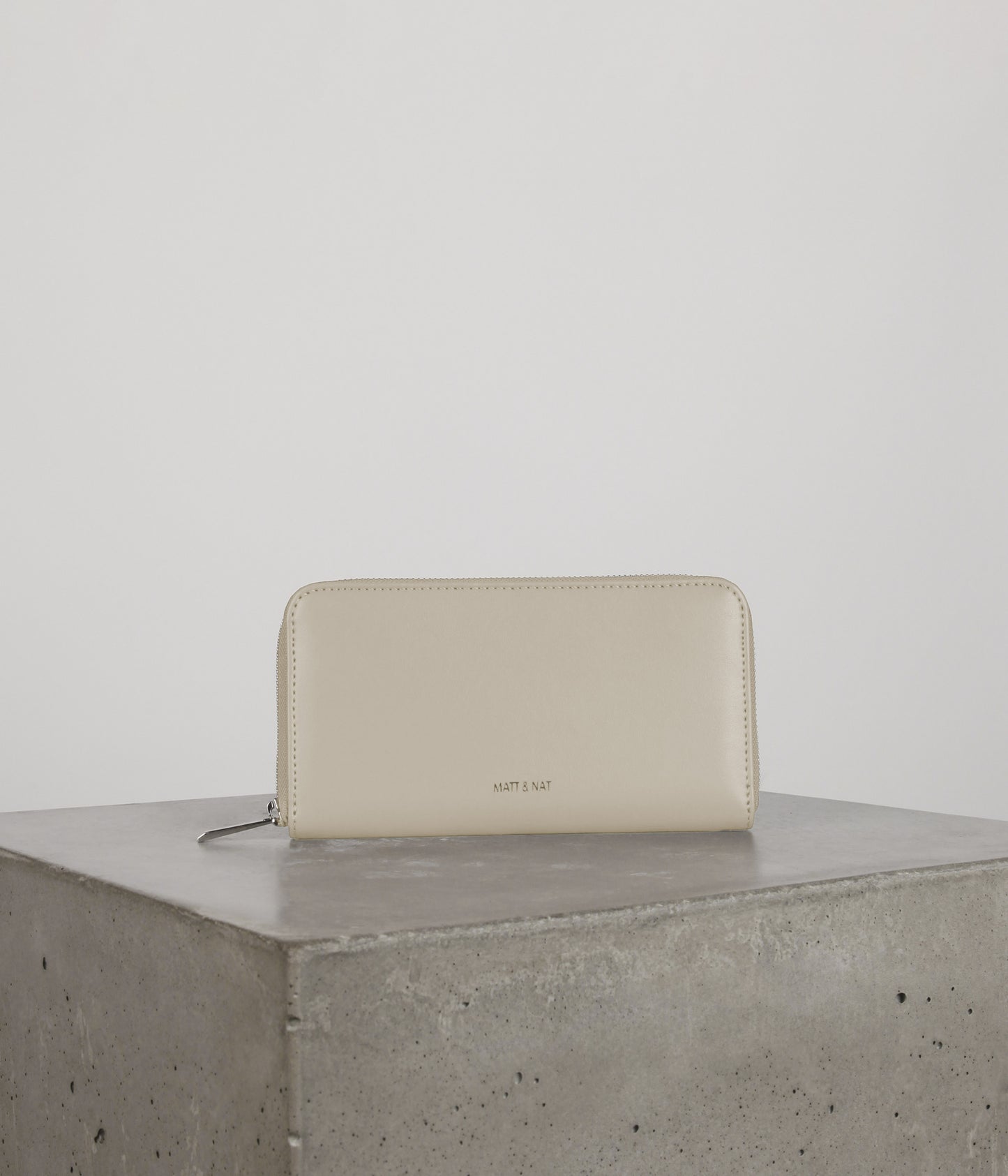 LEICI Vegan Wallet - UPPEAL™ | Color: Pearl - variant::pearl