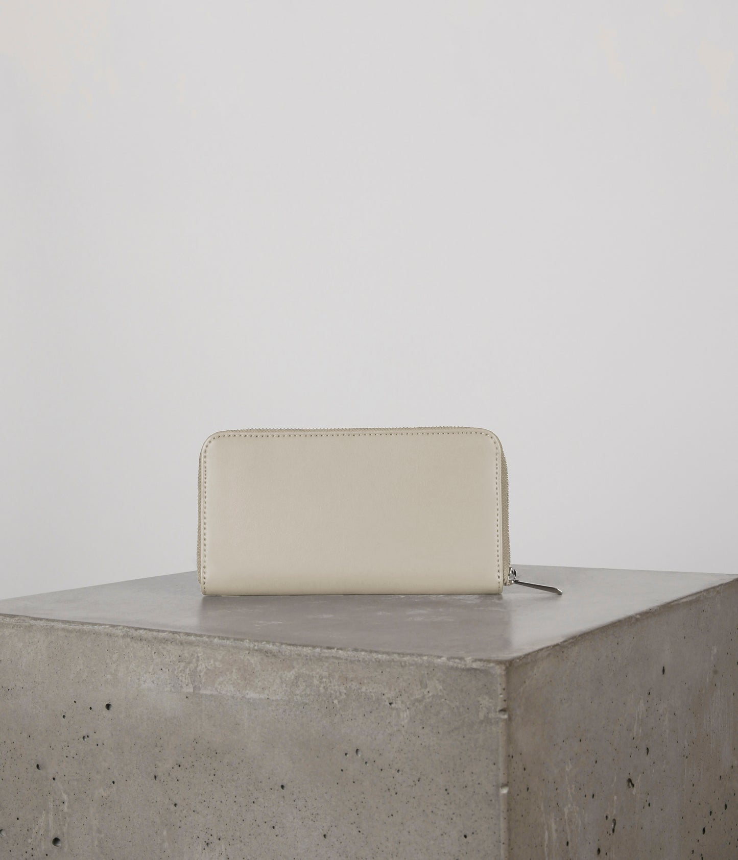 LEICI Vegan Wallet - UPPEAL™ | Color: Pearl - variant::pearl