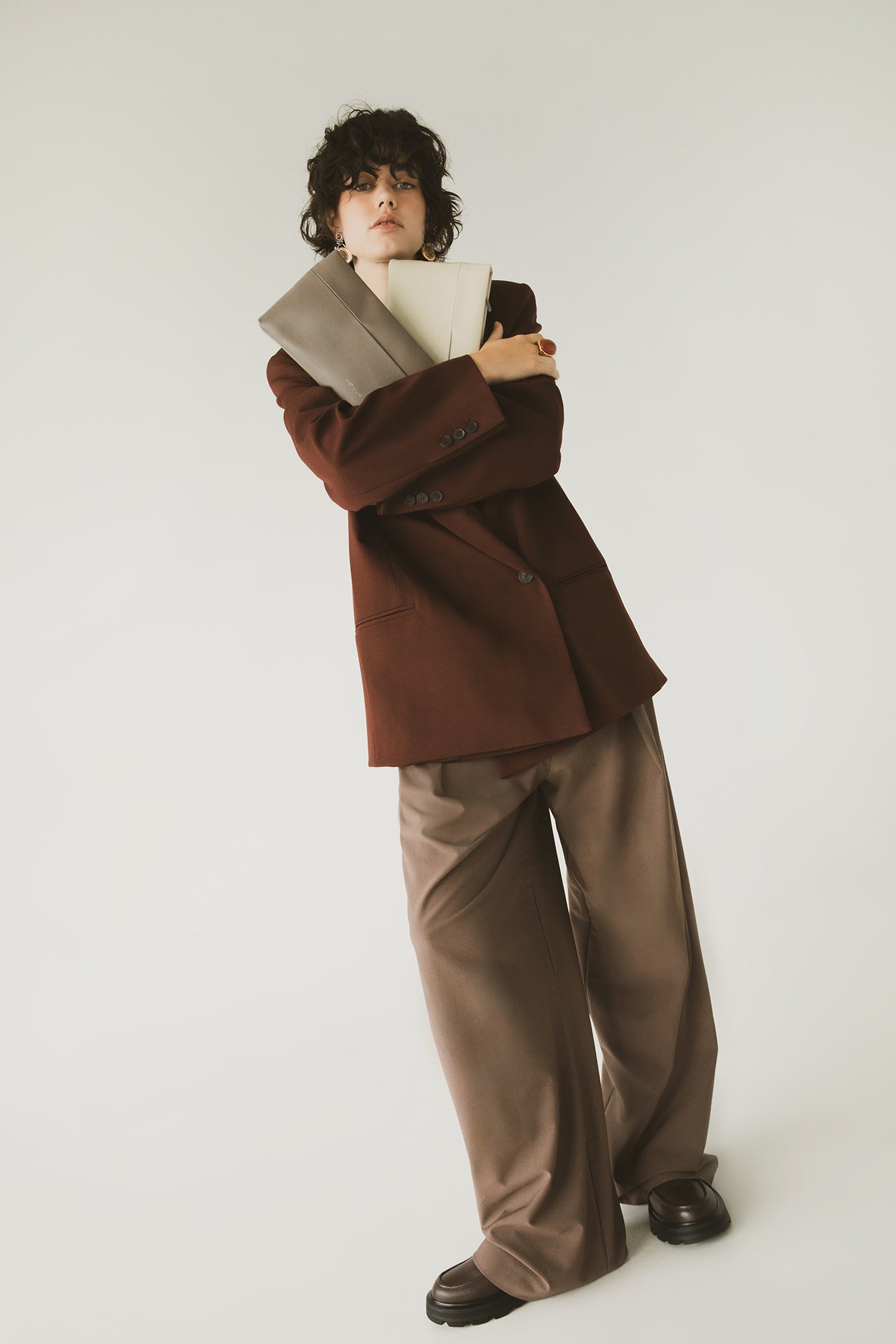 ORNELLA Vegan Clutch - UPPEAL™ | Color: Cappuccino - variant::cappuccino