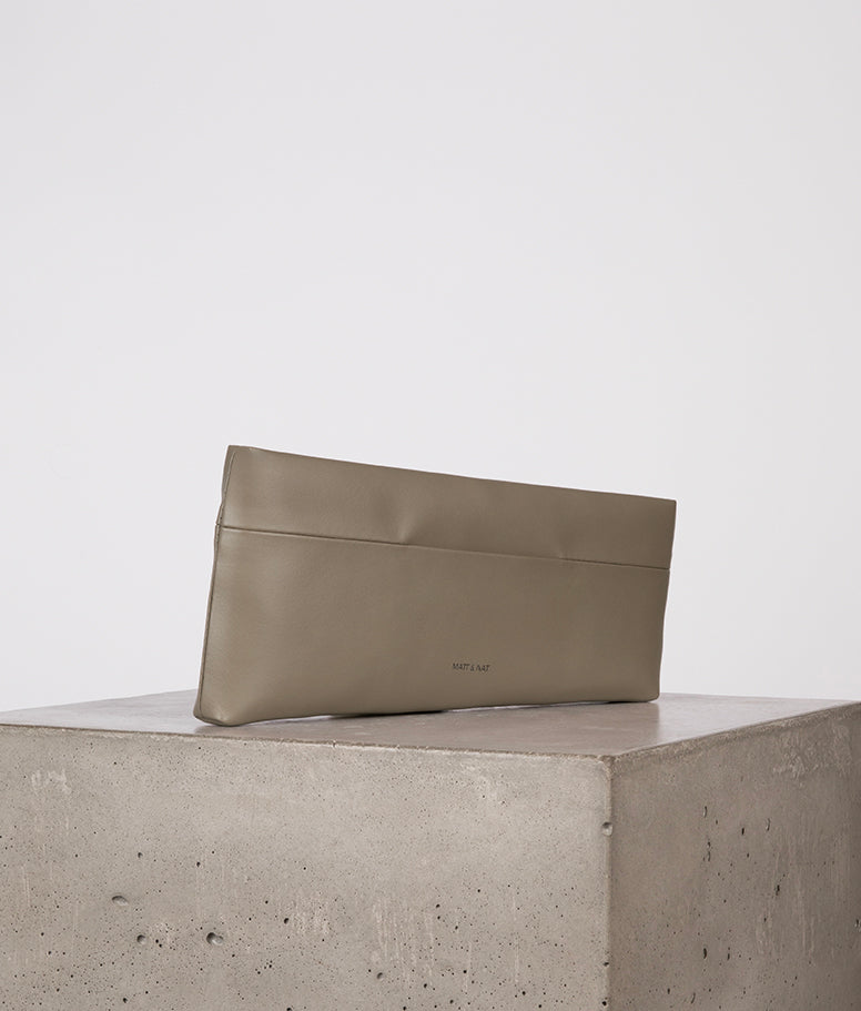 ORNELLA Vegan Clutch - UPPEAL™ | Color: Cappuccino - variant::cappuccino