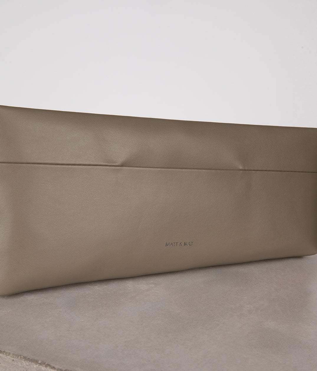 ORNELLA Vegan Clutch - UPPEAL™ | Color: Cappuccino - variant::cappuccino