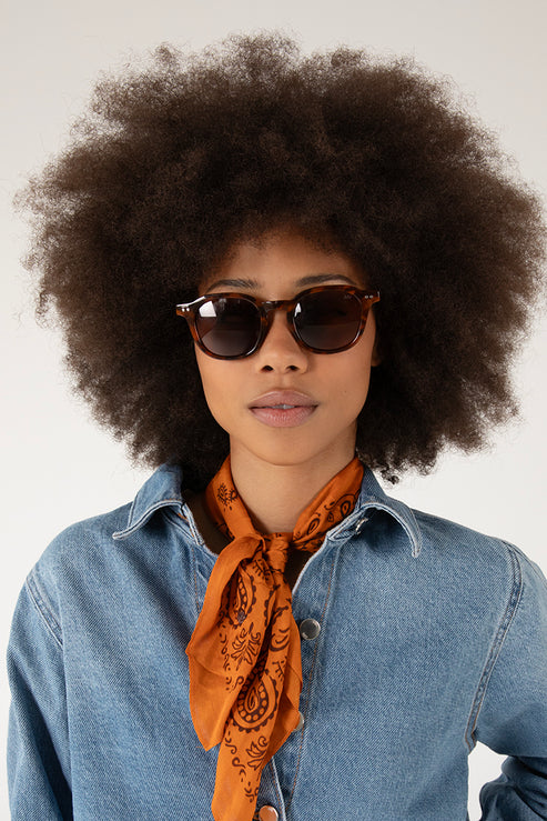 NIKA Round Foldable Recycled Sunglasses | Color: Tortoise - variant::tortoise