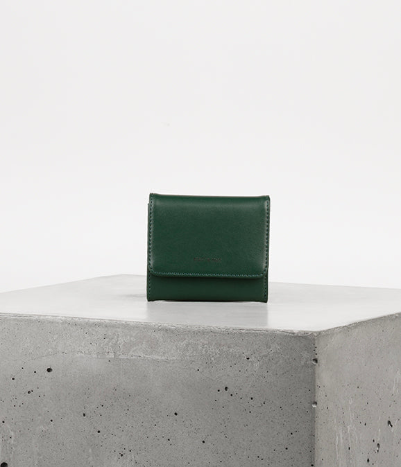 PRIM Vegan Satchel - UPPEAL™ | Color: Wreath - variant::wreath