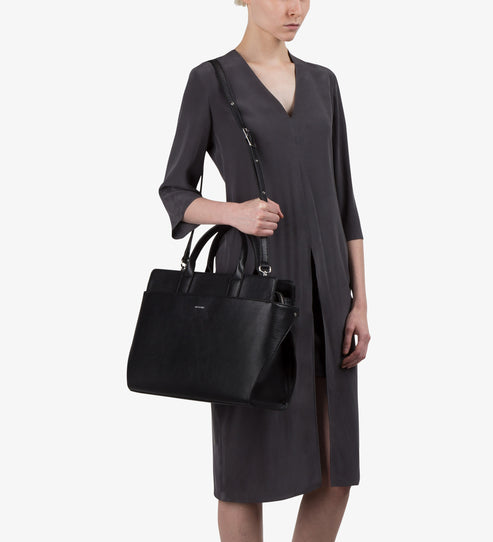 variant::black -- gloria dwell black