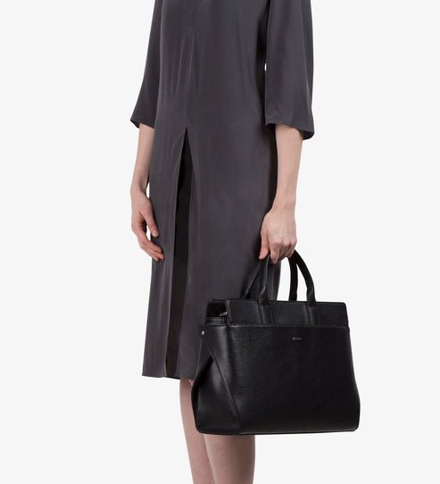 variant::black -- gloria dwell black