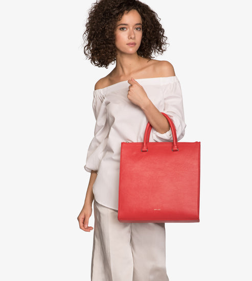 variant::black -- hilton dwell black