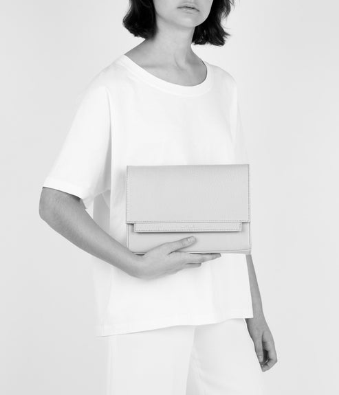 variant:: whisper -- silvi dwell whisper