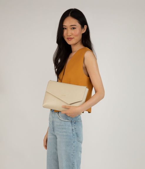 RIYA Vegan Clutch - Vintage | Color: Green - variant::frog