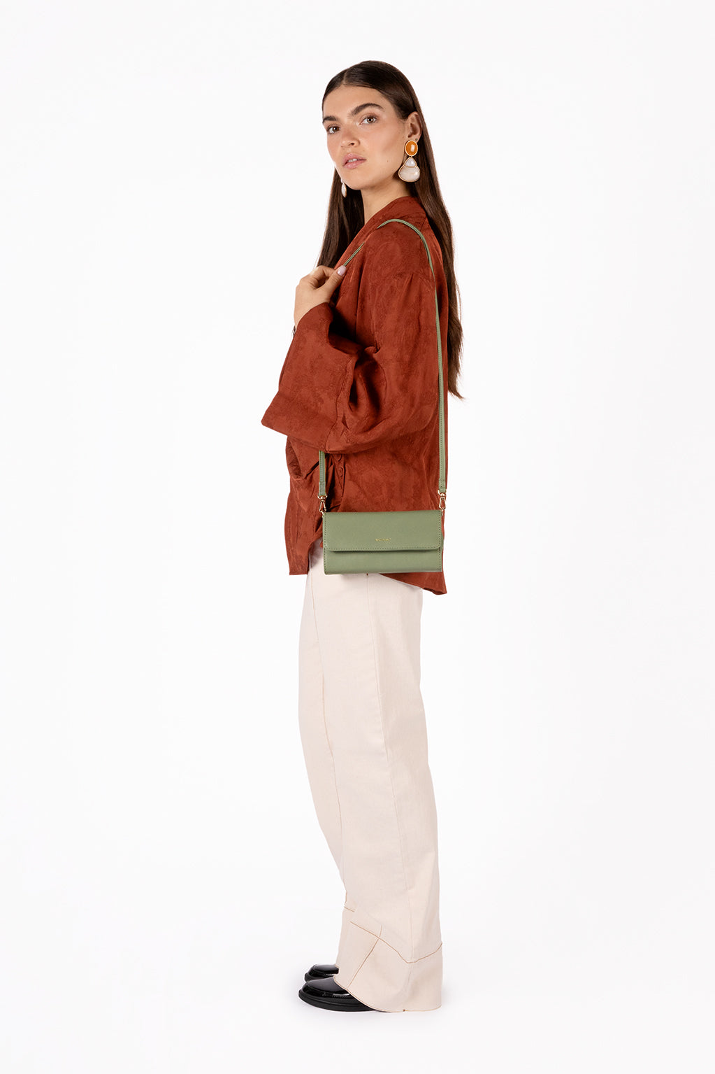 DREWFULL Vegan Crossbody Bag – Forum | Color: Fennel - variant::fennel