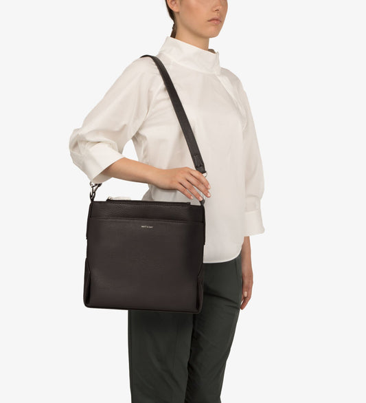 variant:: black -- jorja sm dwell black