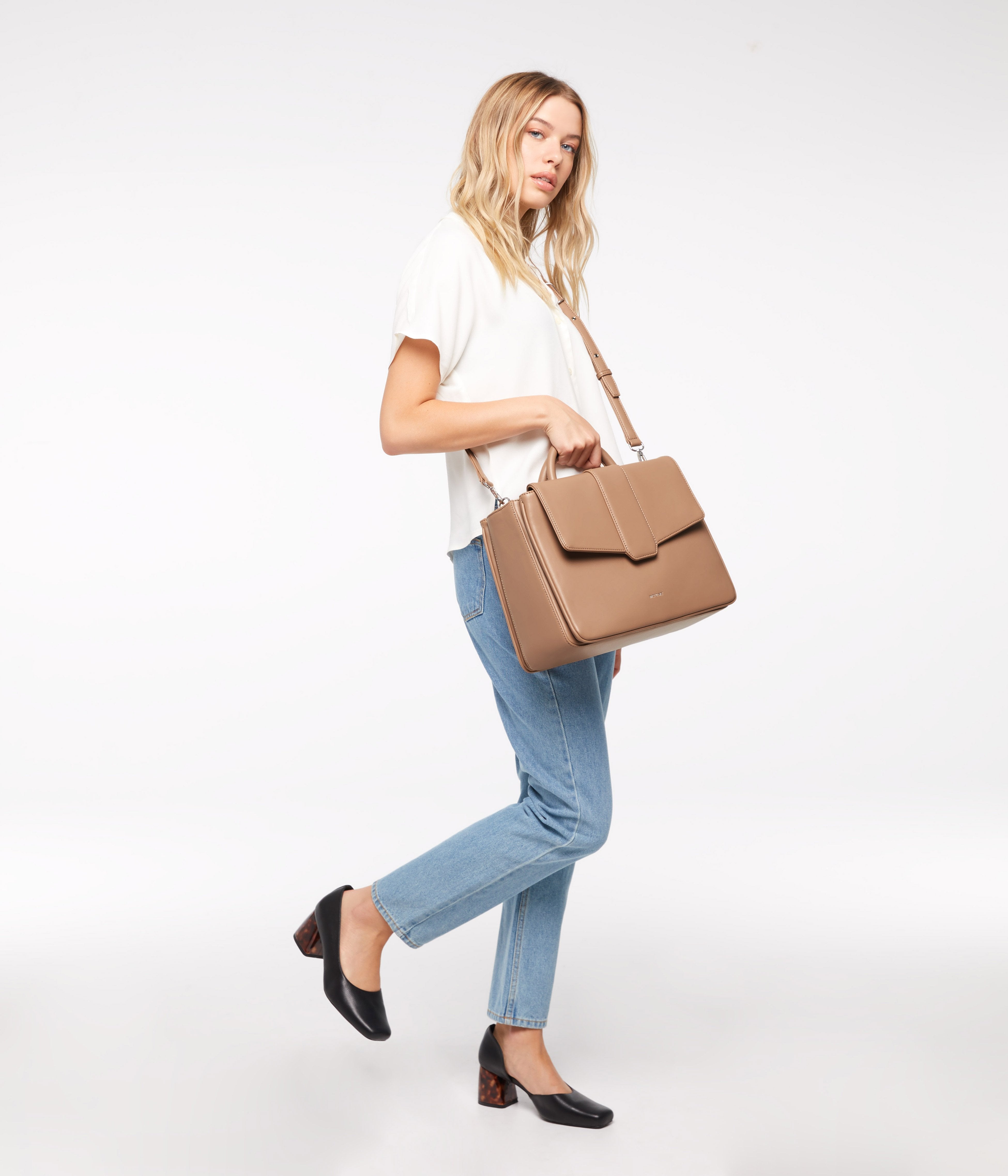 FW20-Loom-Zoe-Gala-3.jpg?v=