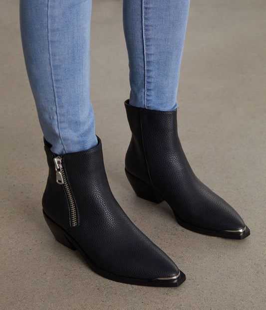 EVEX Women's Vegan Chelsea Boots | Color: Black - variant::black