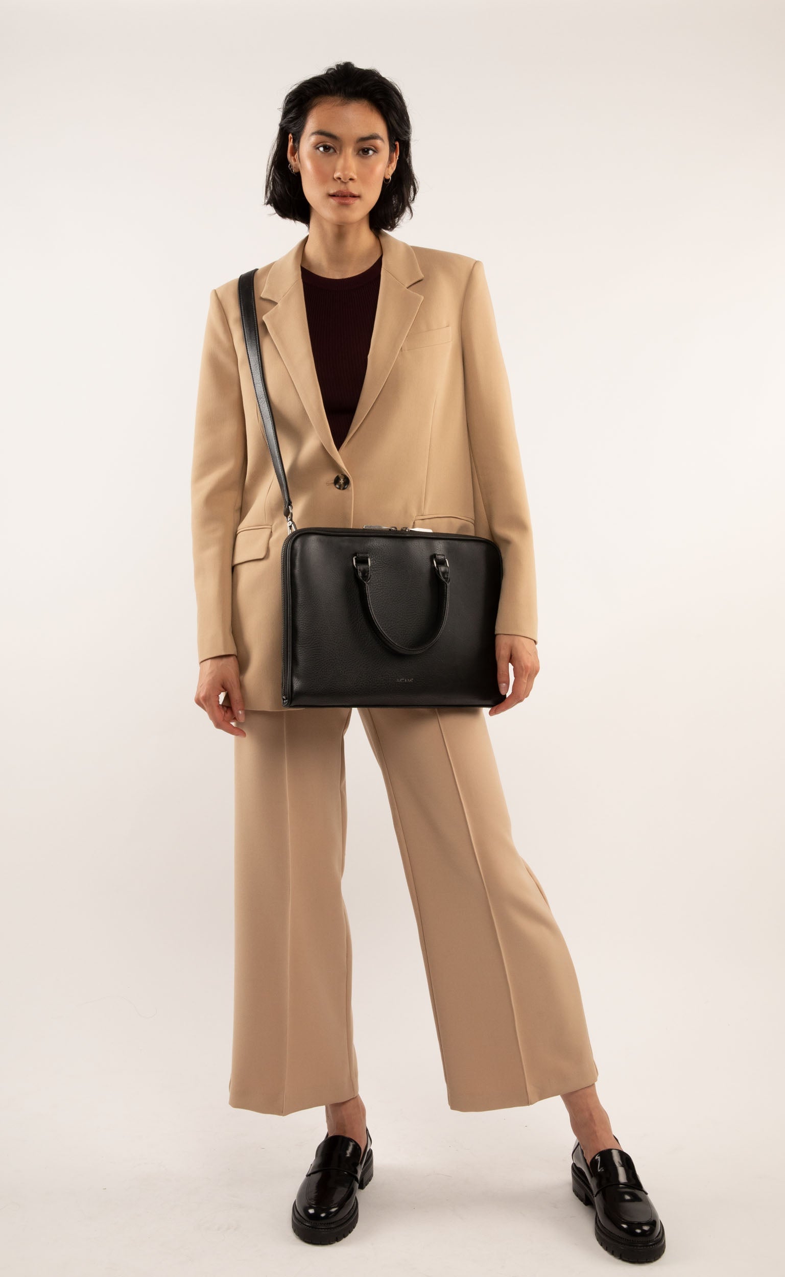 HOLDER Slim Vegan Briefcase - Dwell | Matt & Nat USA