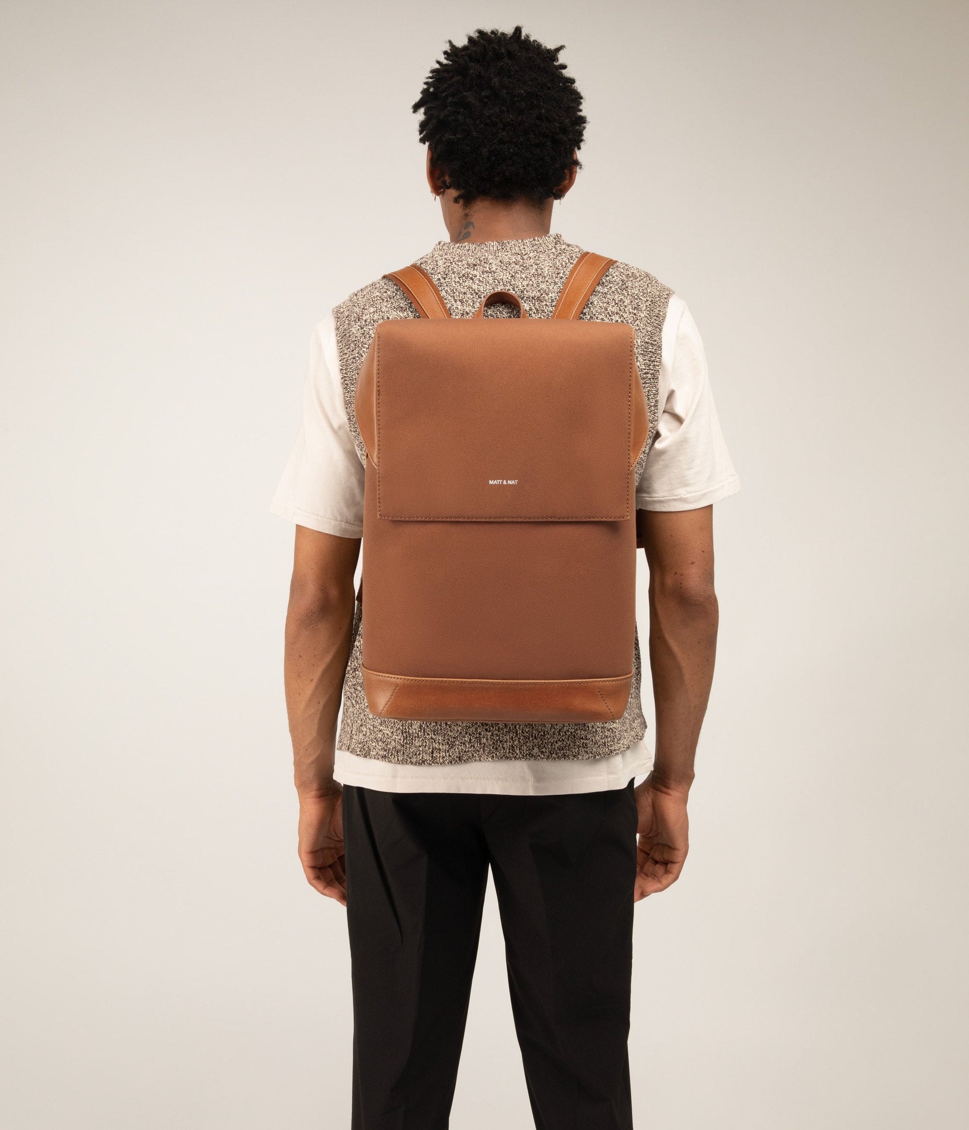 HOXTON Vegan Backpack - Canvas | Color: Brown - variant::chili