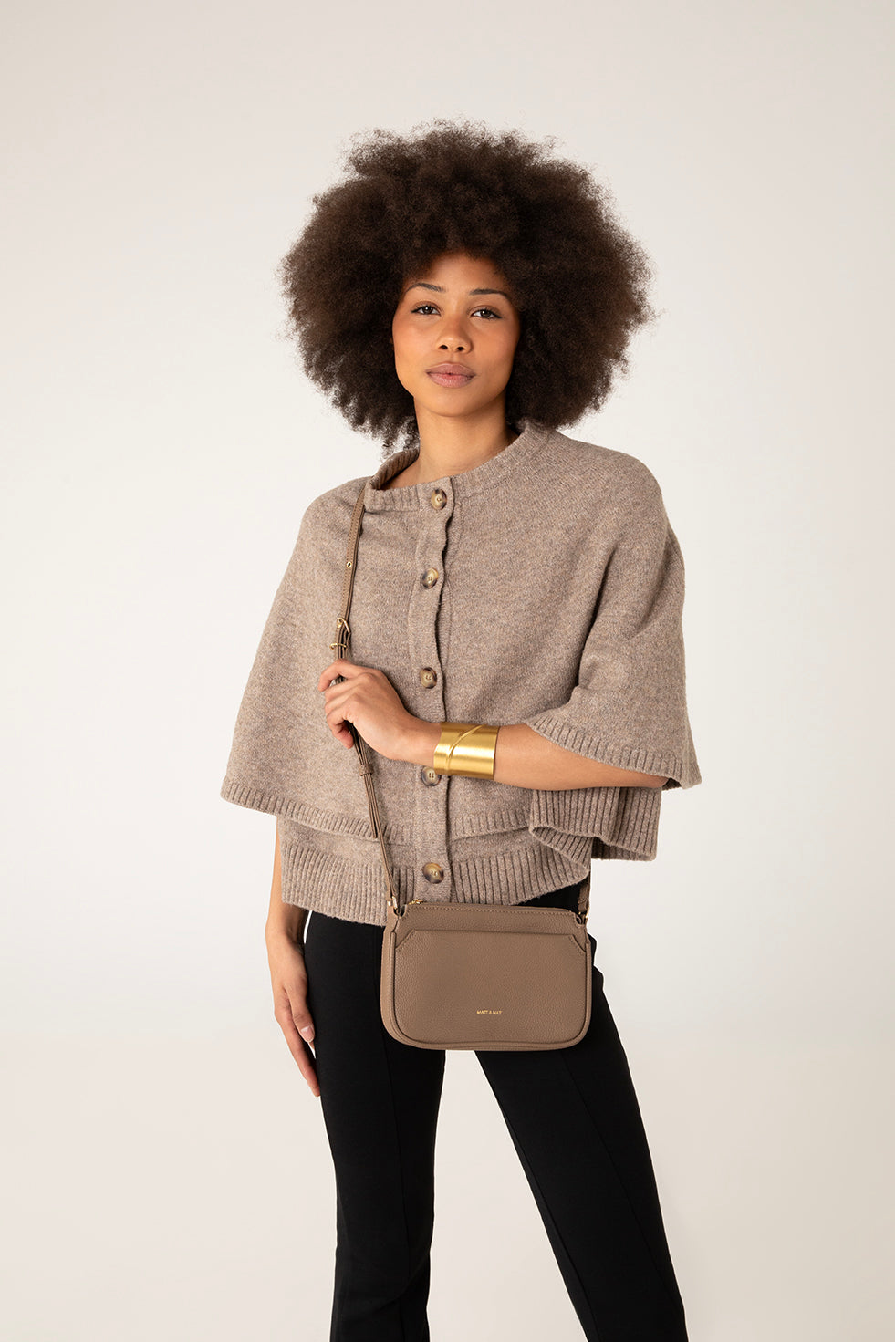IVY Vegan Crossbody Bag - Grain | Color: Coal- variant::coal