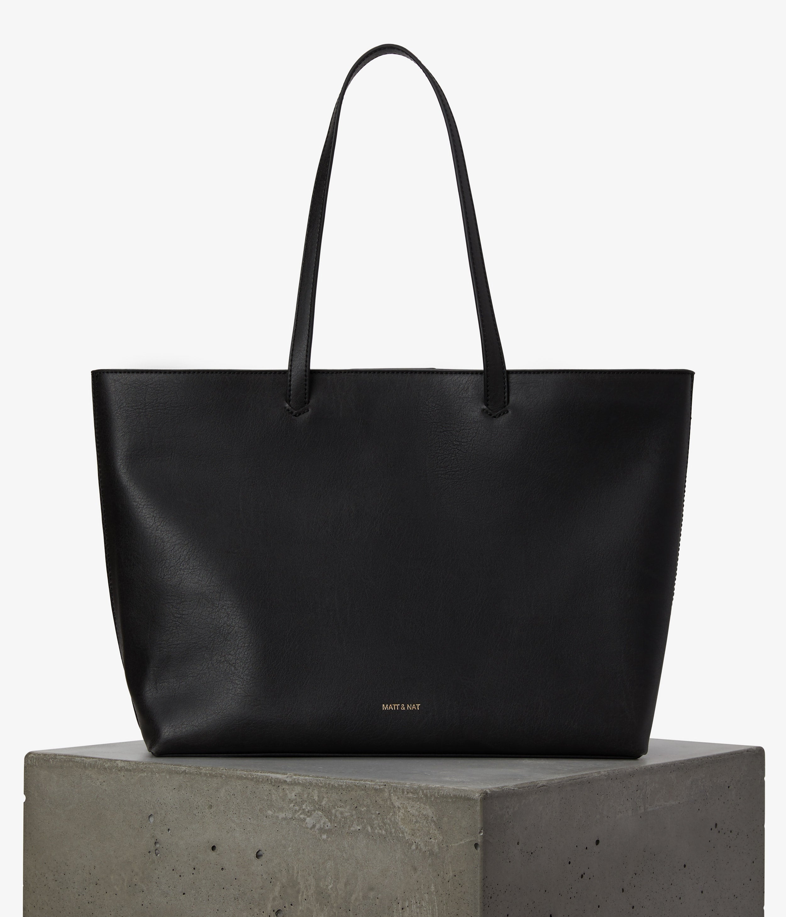 SS21-STUDIO901-Nivi-Black-1.