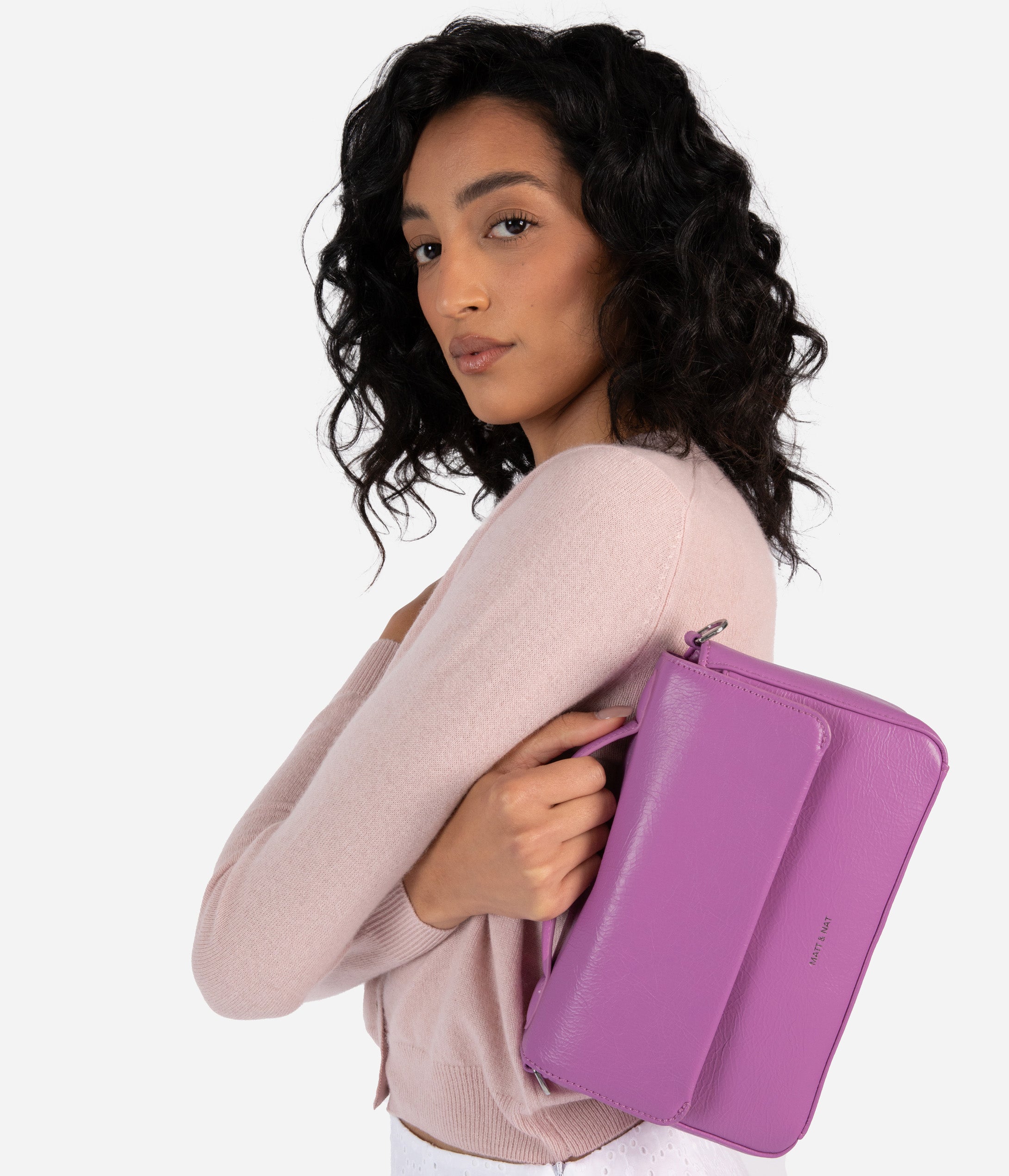 HEART Vegan Crossbody Bag – Theme | Matt & Nat USA
