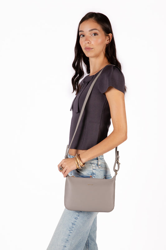JINA Vegan Shoulder Bag – Grain | Color: Cherry - variant::cherry