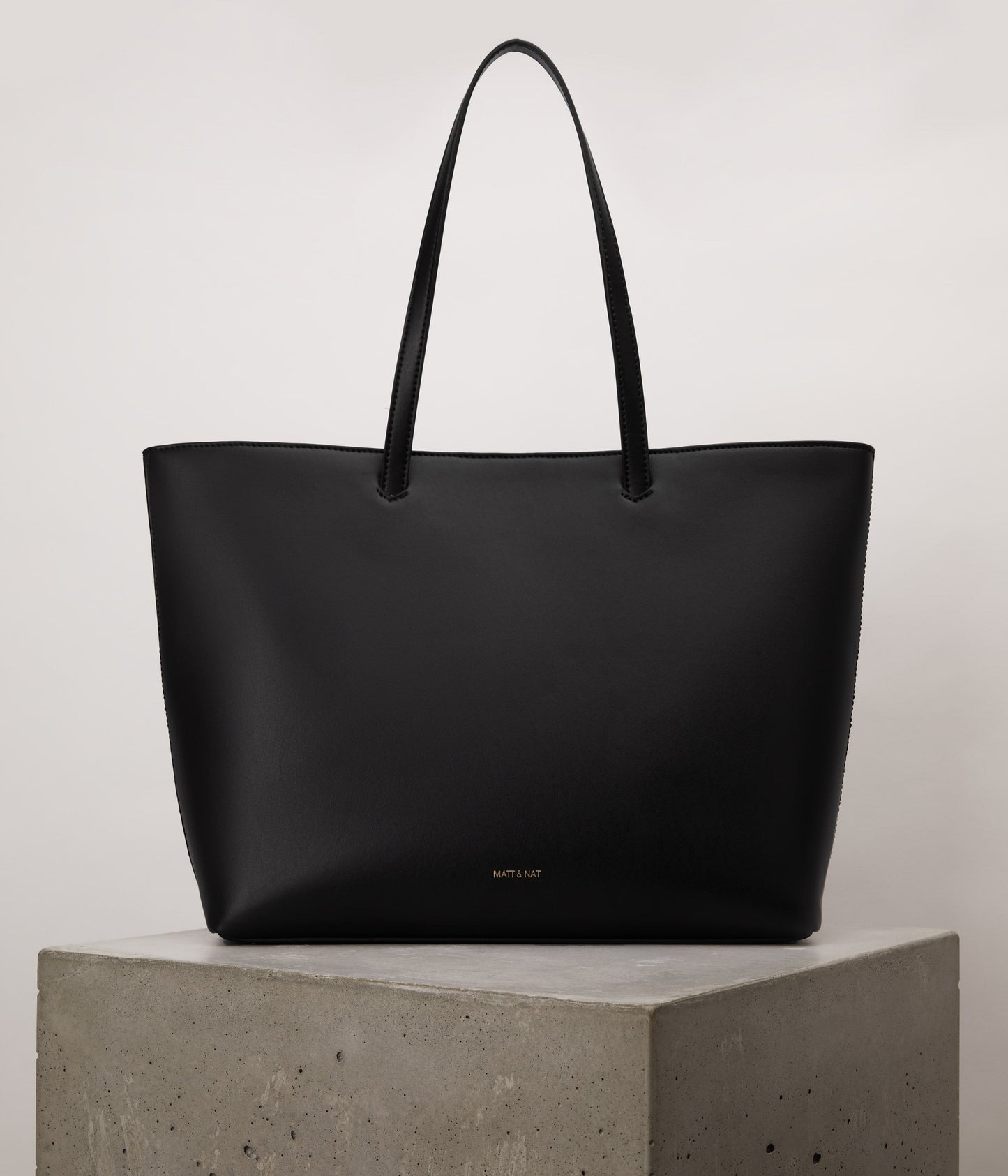 NIVI Vegan Tote Bag - APPLESKIN™ | Color: Black - variant::black